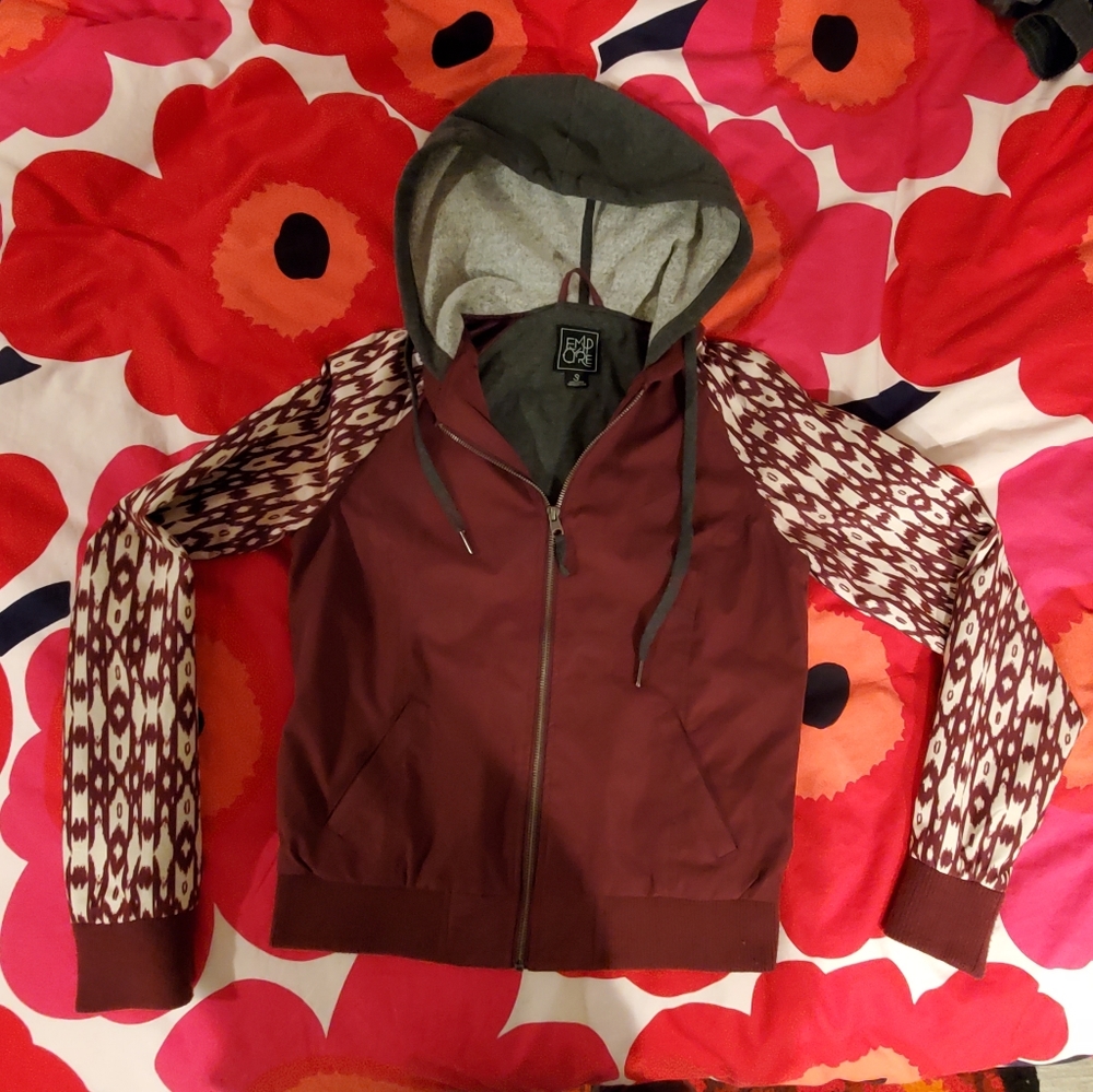 Light jacket size small